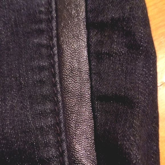 Simon Chang Black Denim Jeans With Black Leather Details On The Sides. Size 14. - Picture 5 of 13